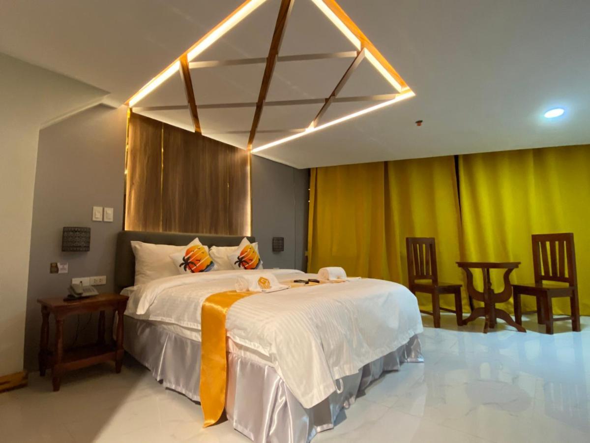 Ngn Gran Hotel Tuguegarao Extérieur photo