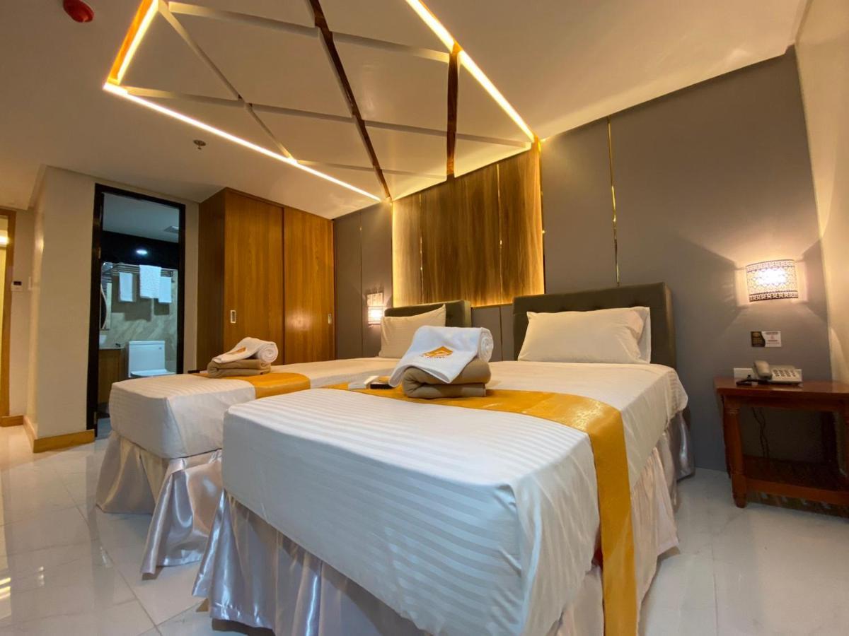 Ngn Gran Hotel Tuguegarao Extérieur photo